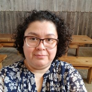 Meet your Posher, Edith